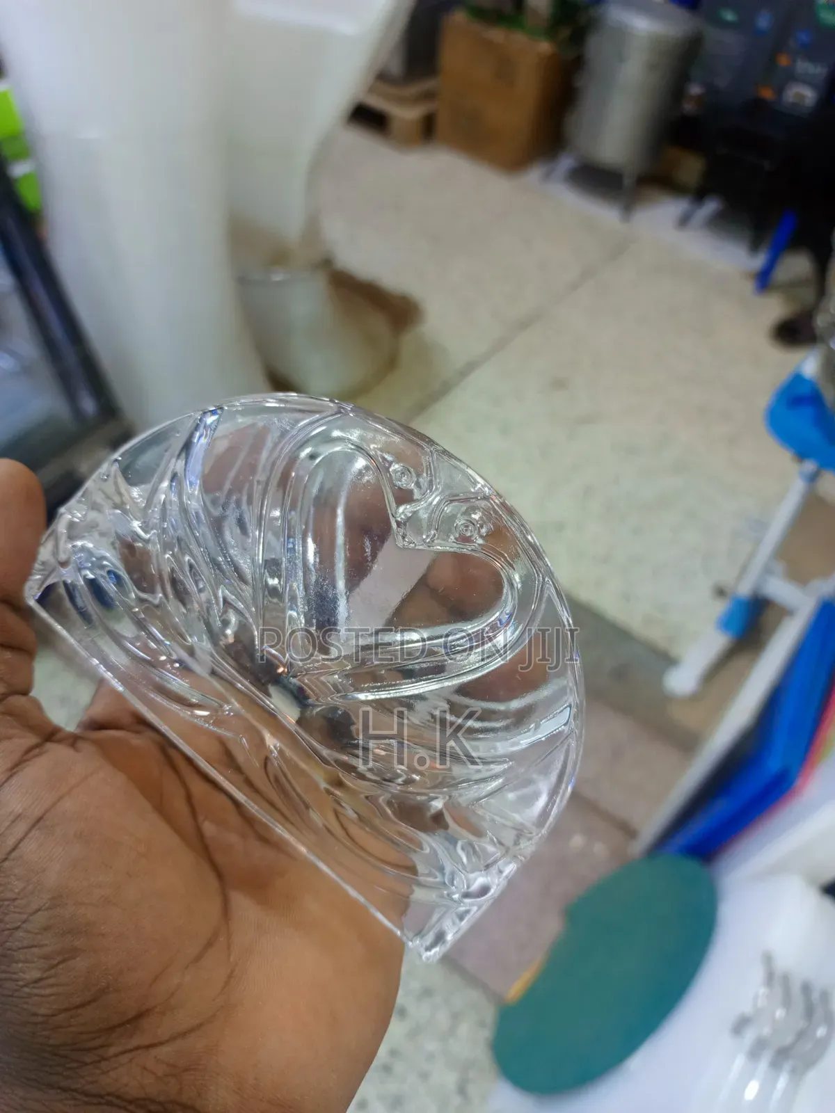 Elegant Clear Glass Napkin Holder