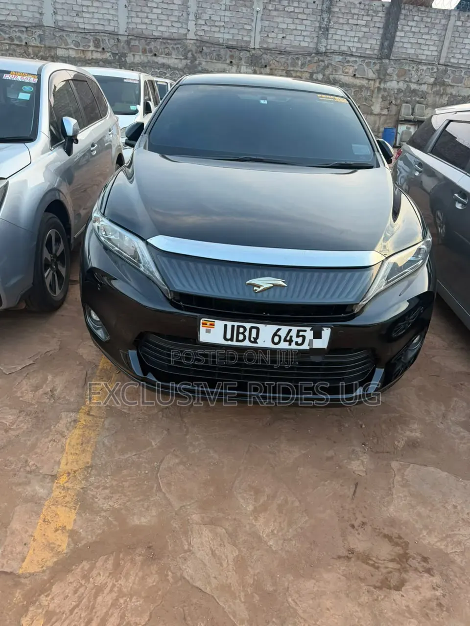 Toyota Harrier 2.0 2016 Black