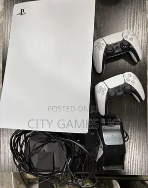 Sony Playstation 5 Disc 825gb M.2 SSD 2t Two Controllers 2 Games