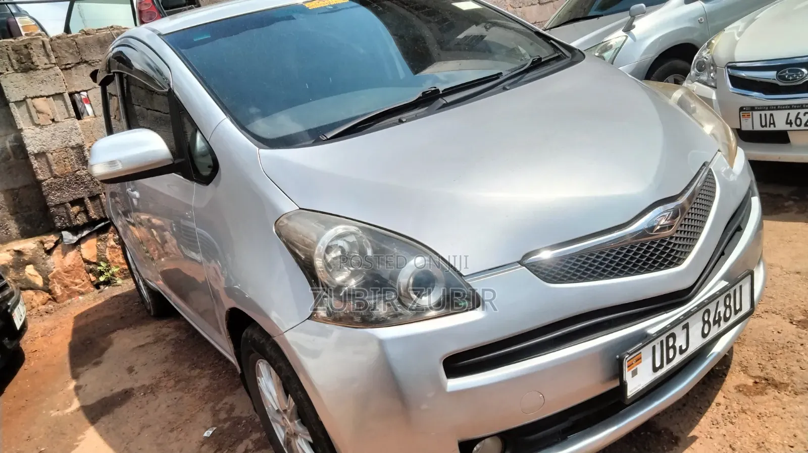 Toyota Ractis 2010 Silver