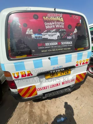 Toyota HiAce 2002 White
