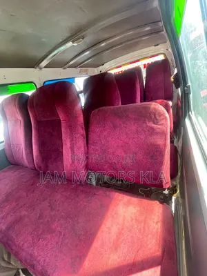 Toyota HiAce 2002 White