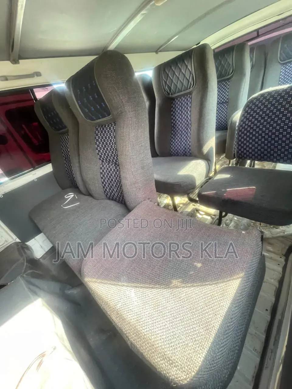 Toyota HiAce 2001 White