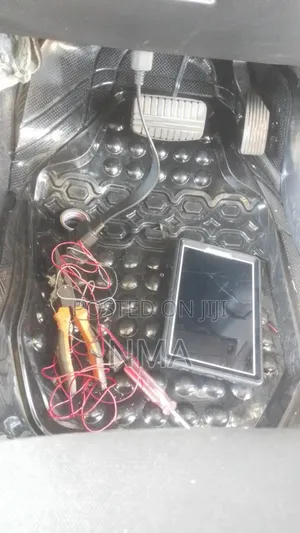 Expert Auto Presents