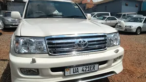 Toyota Land Cruiser Prado 2006 White