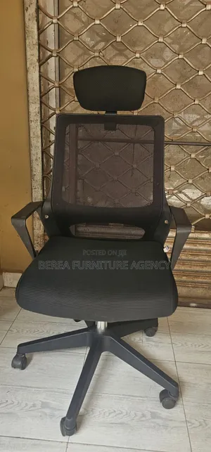 Unique Office Chair With Headrest (Mesh Type)