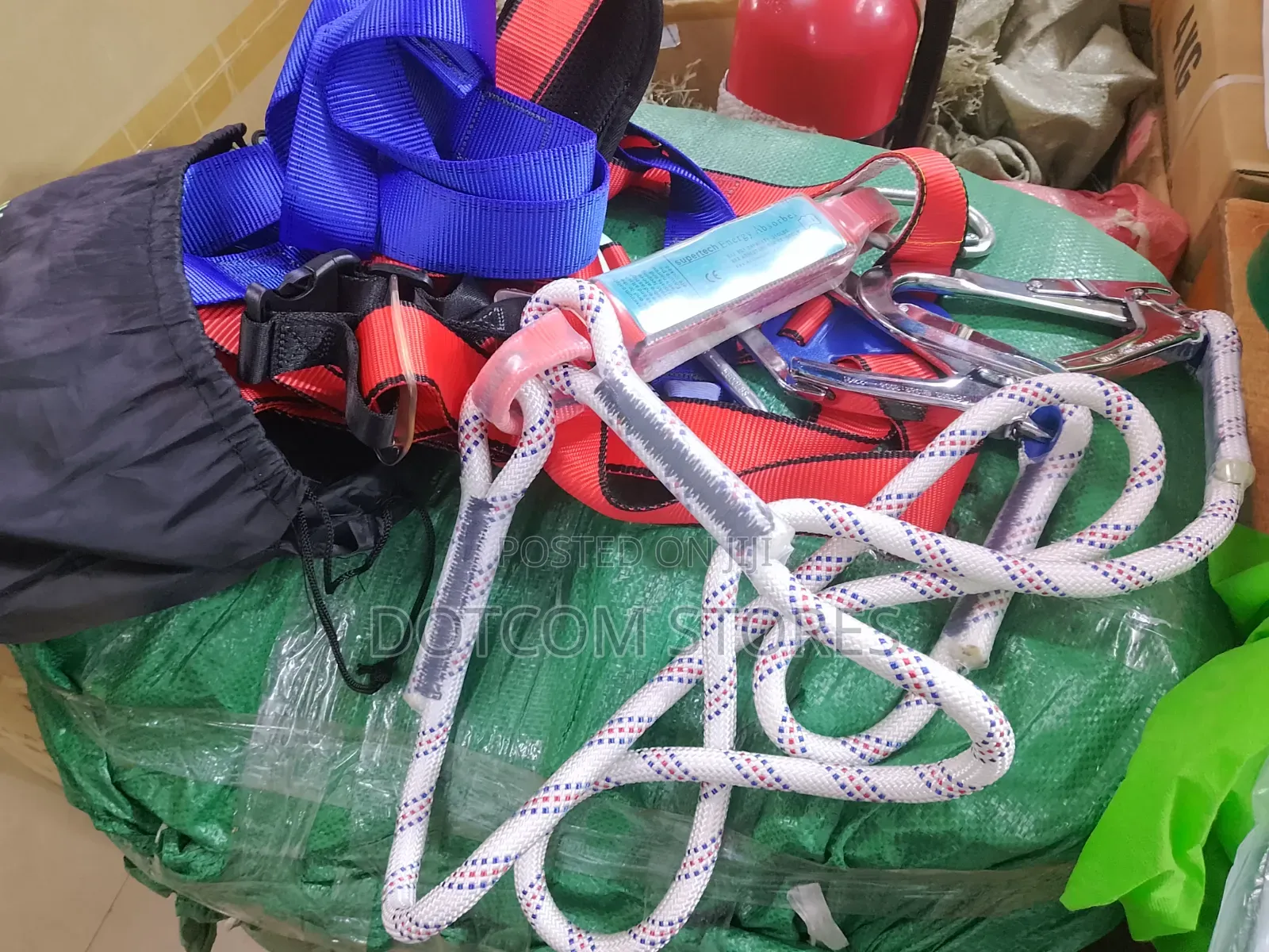 Full Body Harness With Energy Absorber & Double Lanyard
