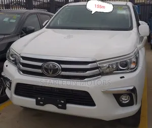 Toyota Hilux Revo Double Cab Deisel 2.4 AWD 2018 White