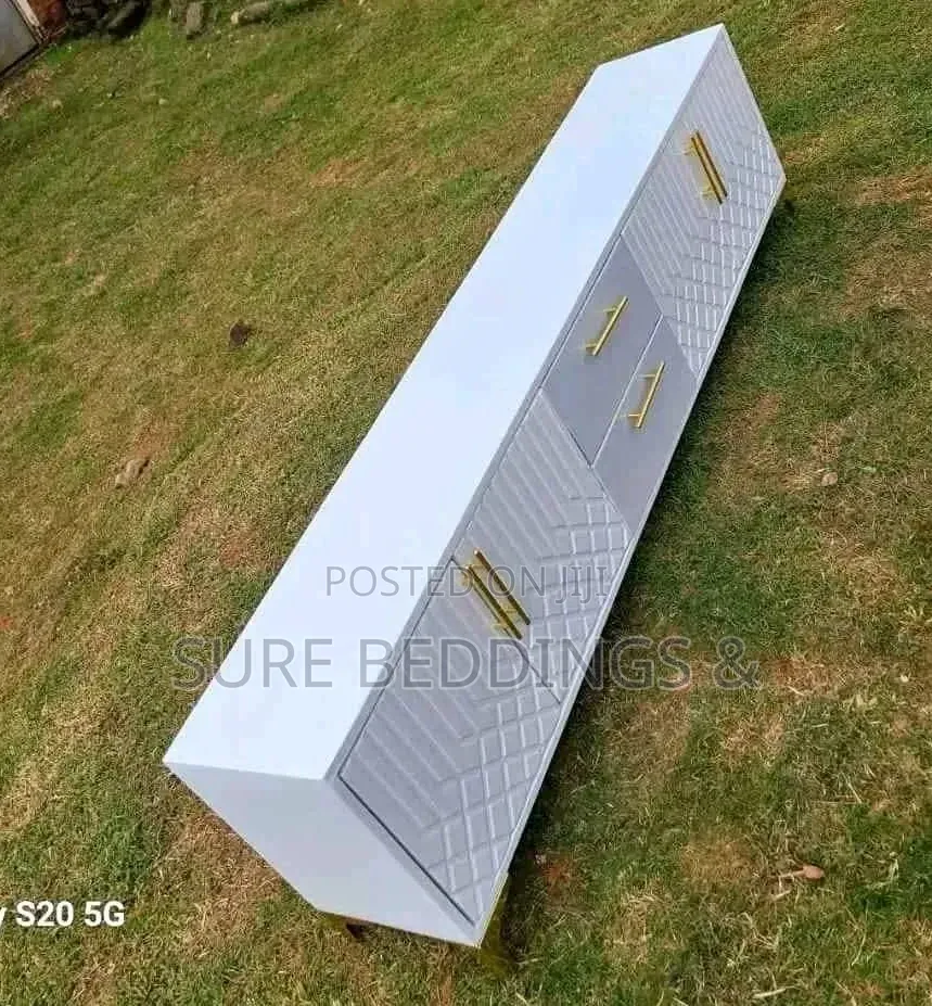 Simple Tv Stand