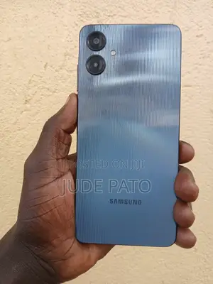 Samsung Galaxy A06 64 GB Blue