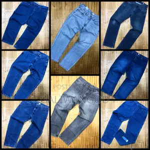 Straight Jeans
