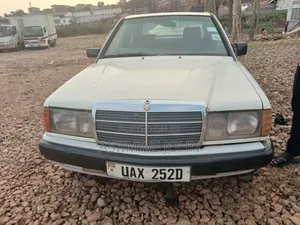 Mercedes-Benz 190E 1995 White