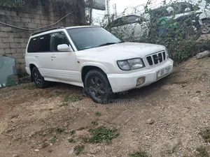 Subaru Forester 2002 White