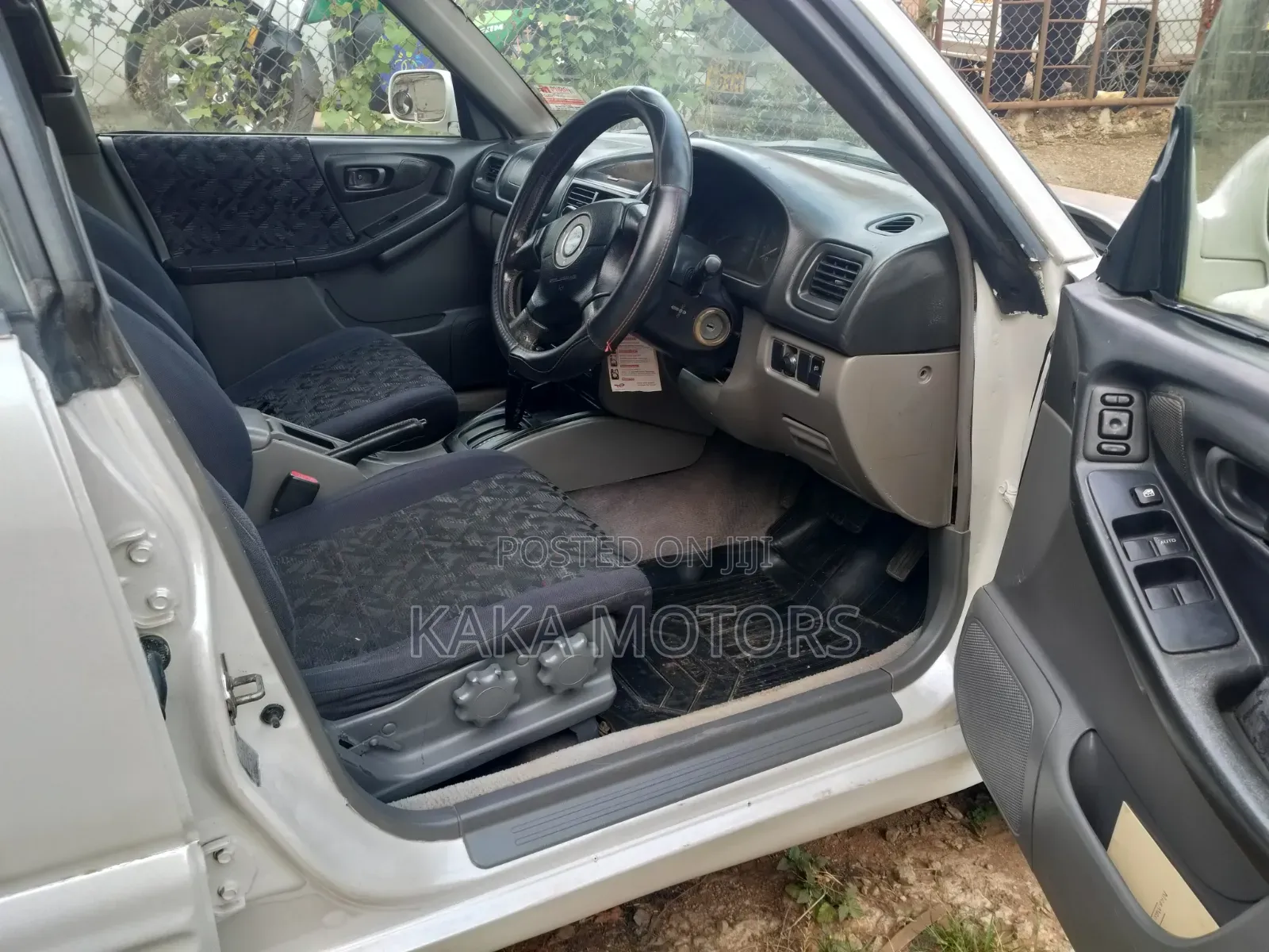 Subaru Forester 2002 White