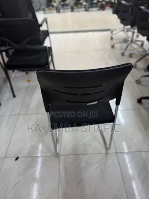 Heavy Duty Armless Mesh Office Waiting Chair - Black