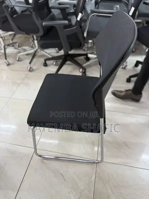 Heavy Duty Armless Mesh Office Waiting Chair - Black
