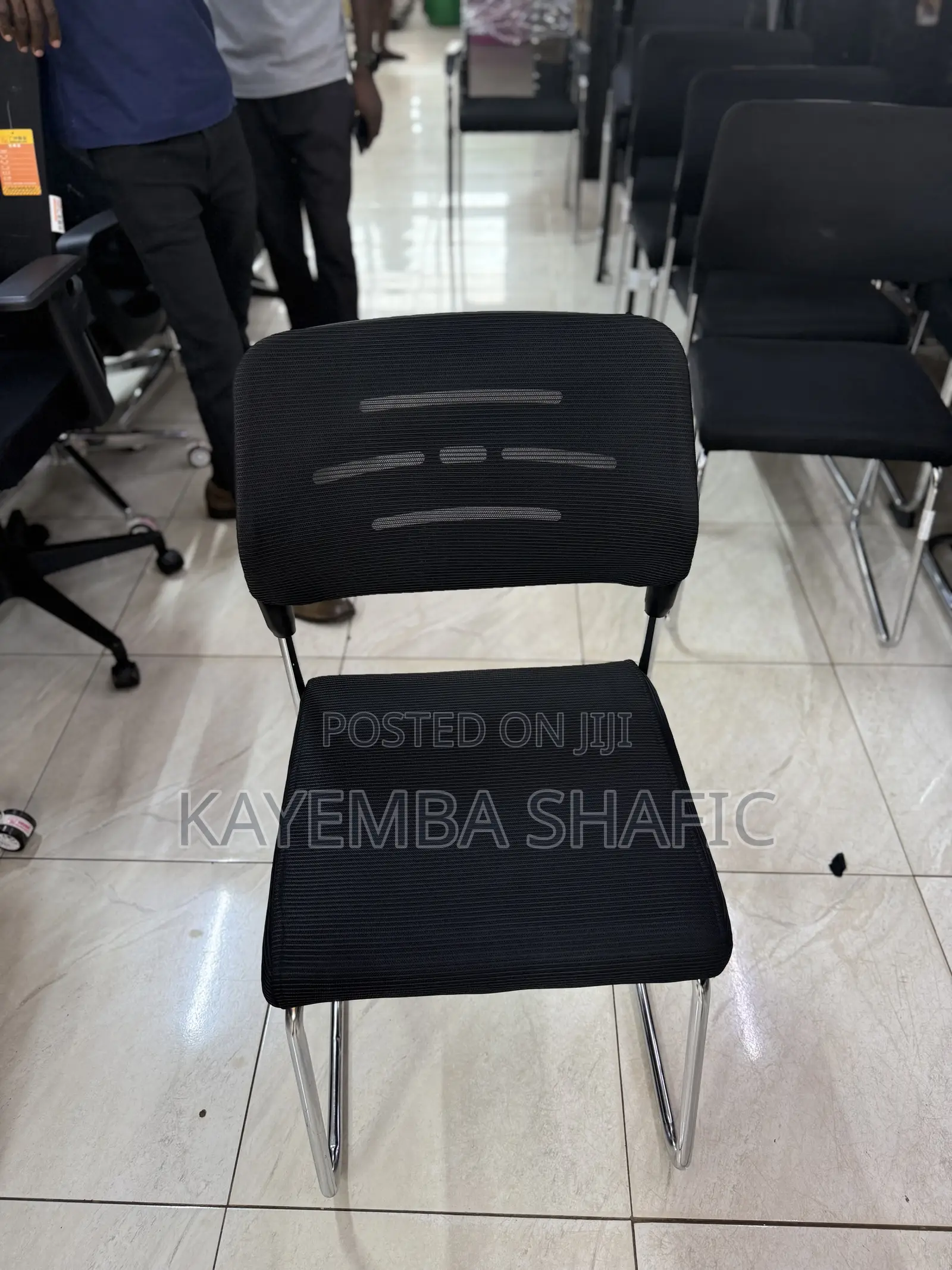 Heavy Duty Armless Mesh Office Waiting Chair - Black