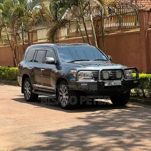 Toyota Land Cruiser 4.5 V8 GX-R 2014 Gray