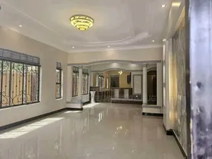 3bdrm Block of Flats in Kansanga Estate, Central Division for rent