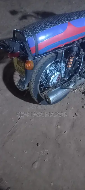 Bajaj Boxer 100 2010 Red
