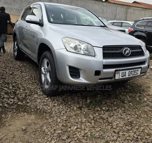 Toyota RAV4 2012 Silver