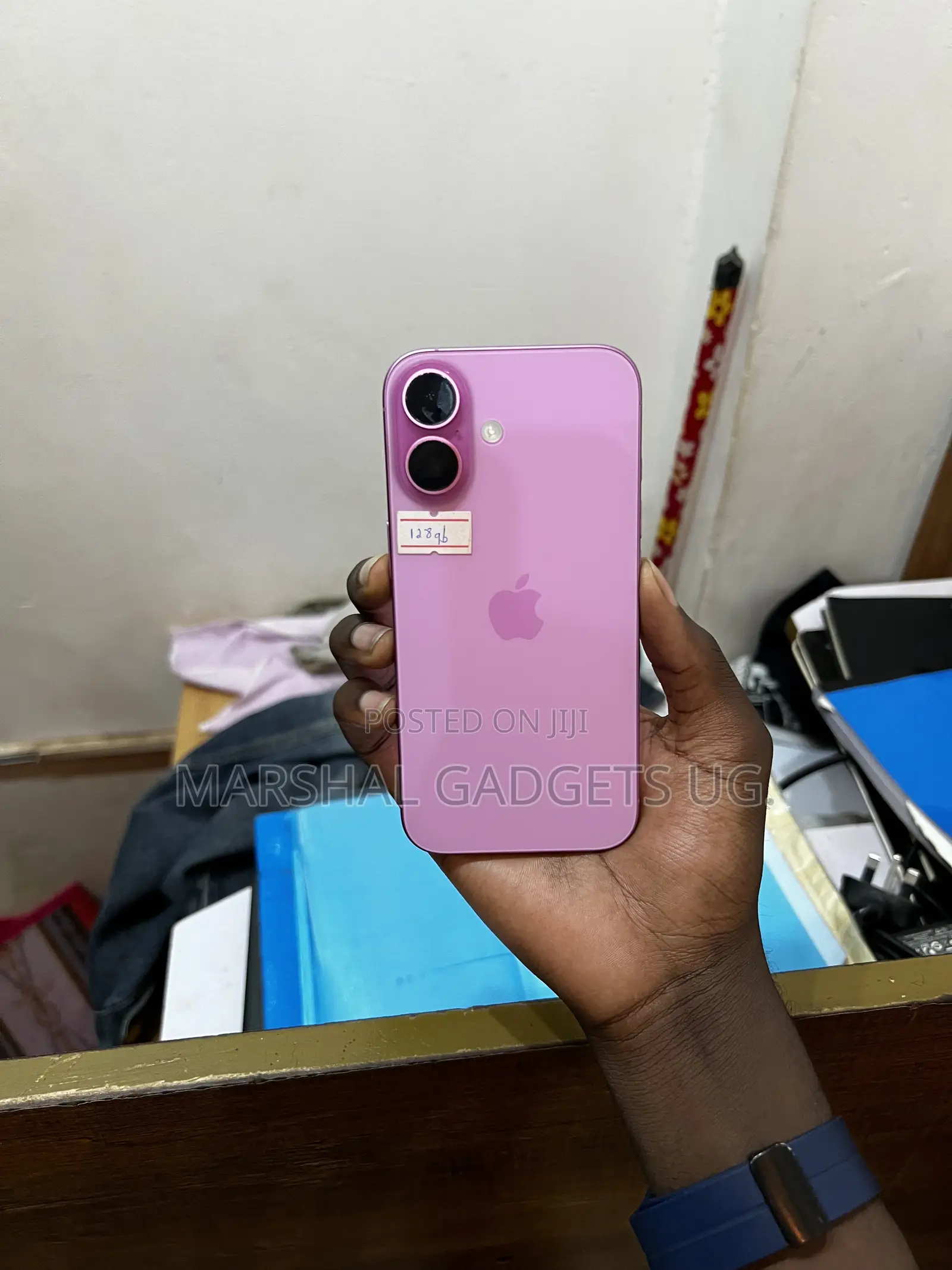 Apple iPhone 16 128 GB Pink