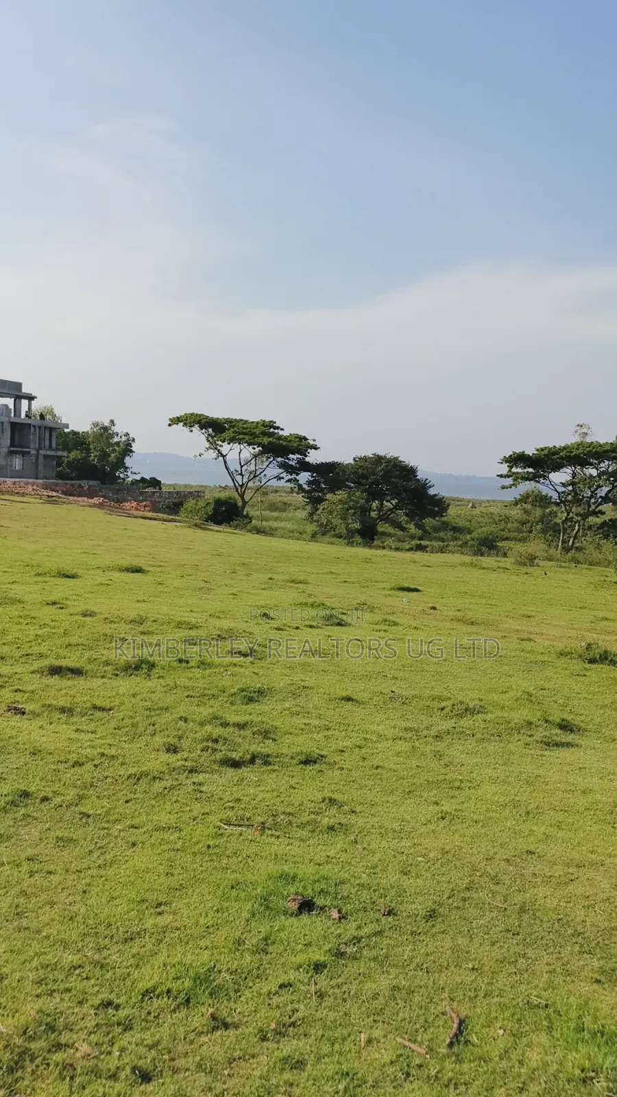 Entebbe Road – Bwerenga 1⁄4 Acre (Lake View) for Sale