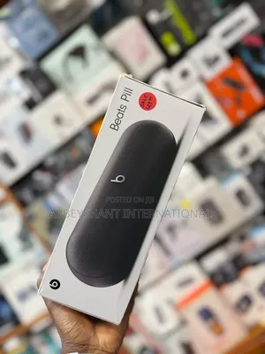 Beats Pill Portable Wireless Speaker in Black