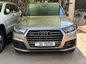 Audi Q7 2017 Gold
