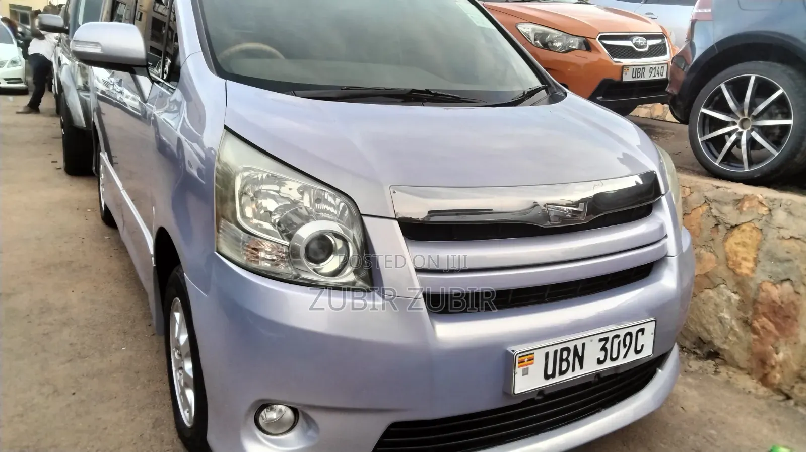 Toyota Noah 2009 Blue