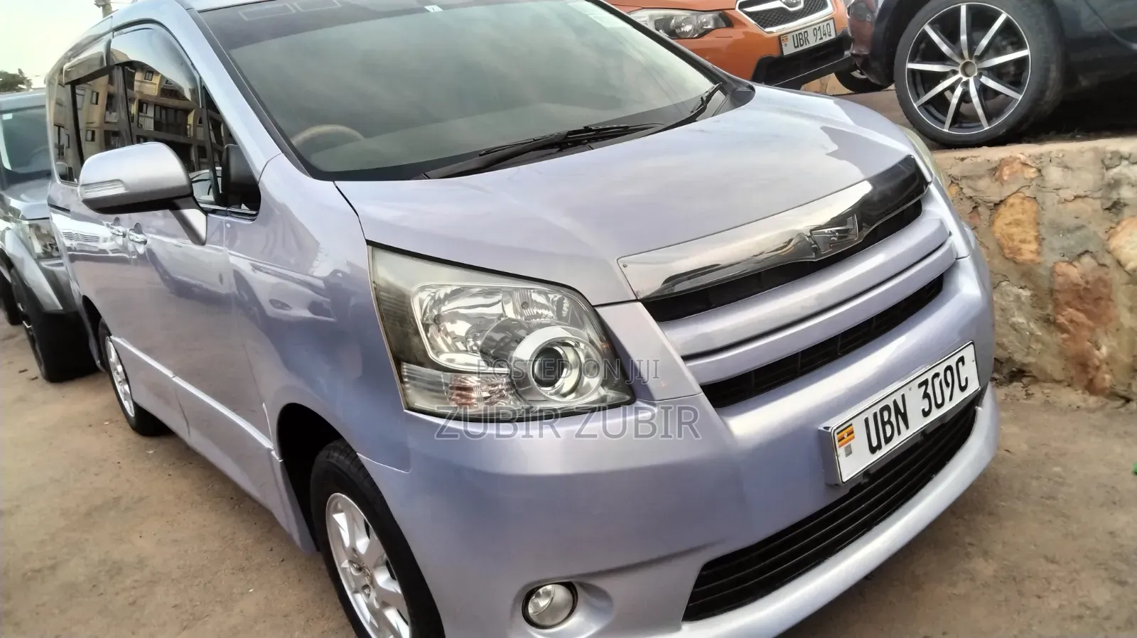Toyota Noah 2009 Blue