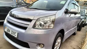 Toyota Noah 2009 Blue