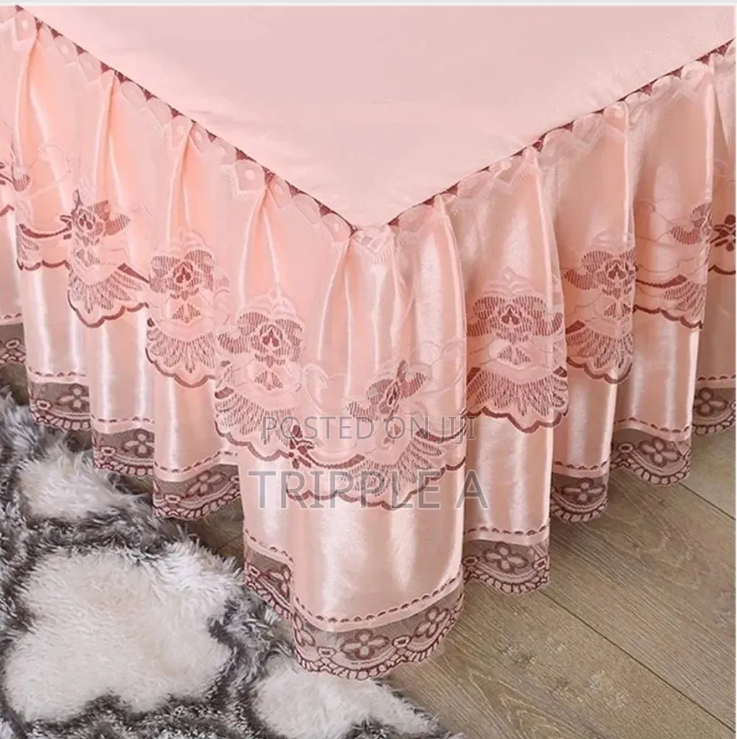 Classy Bed Liners With 2 Pillow Cases