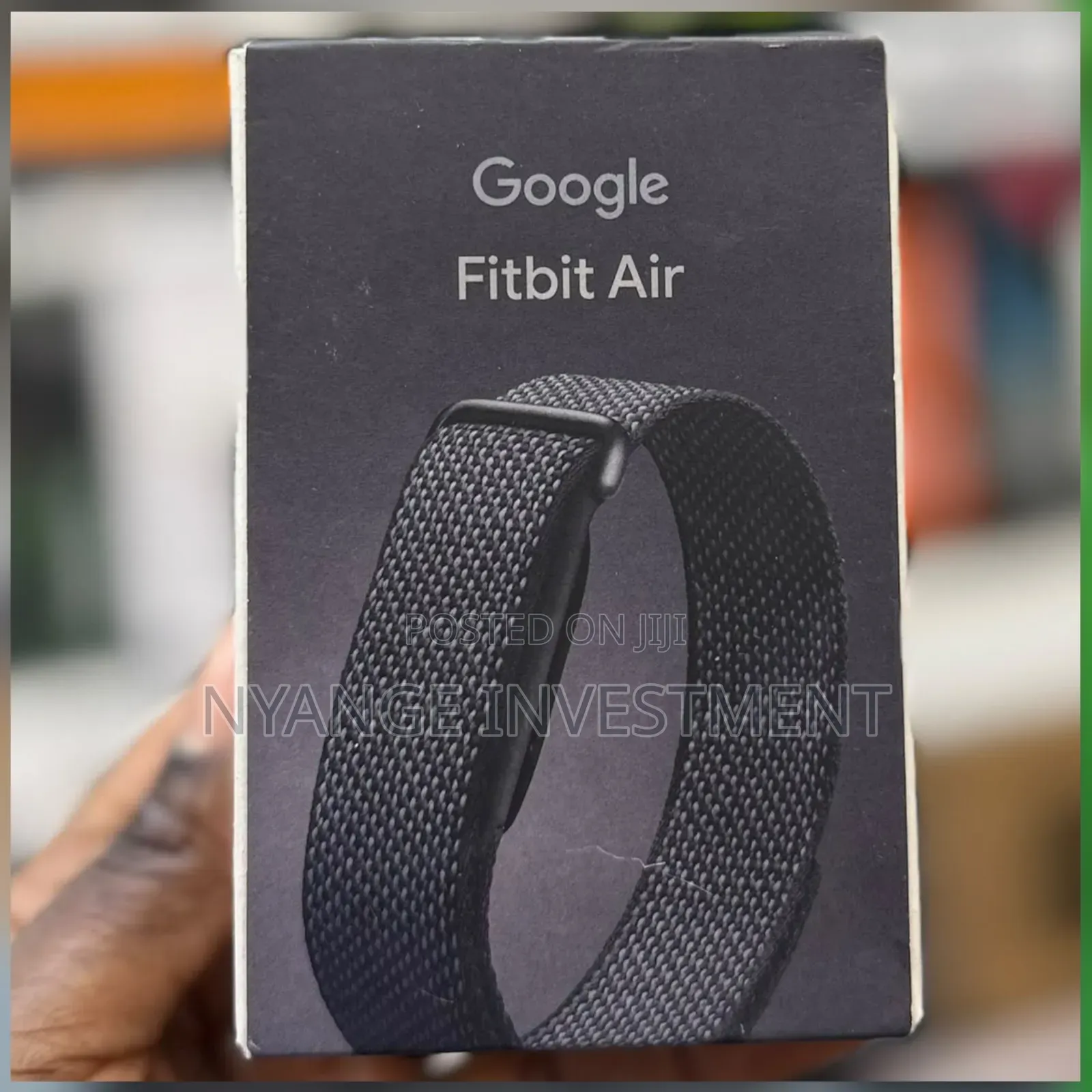 Google Fitbit Air, a Screenless Fitness Tracker