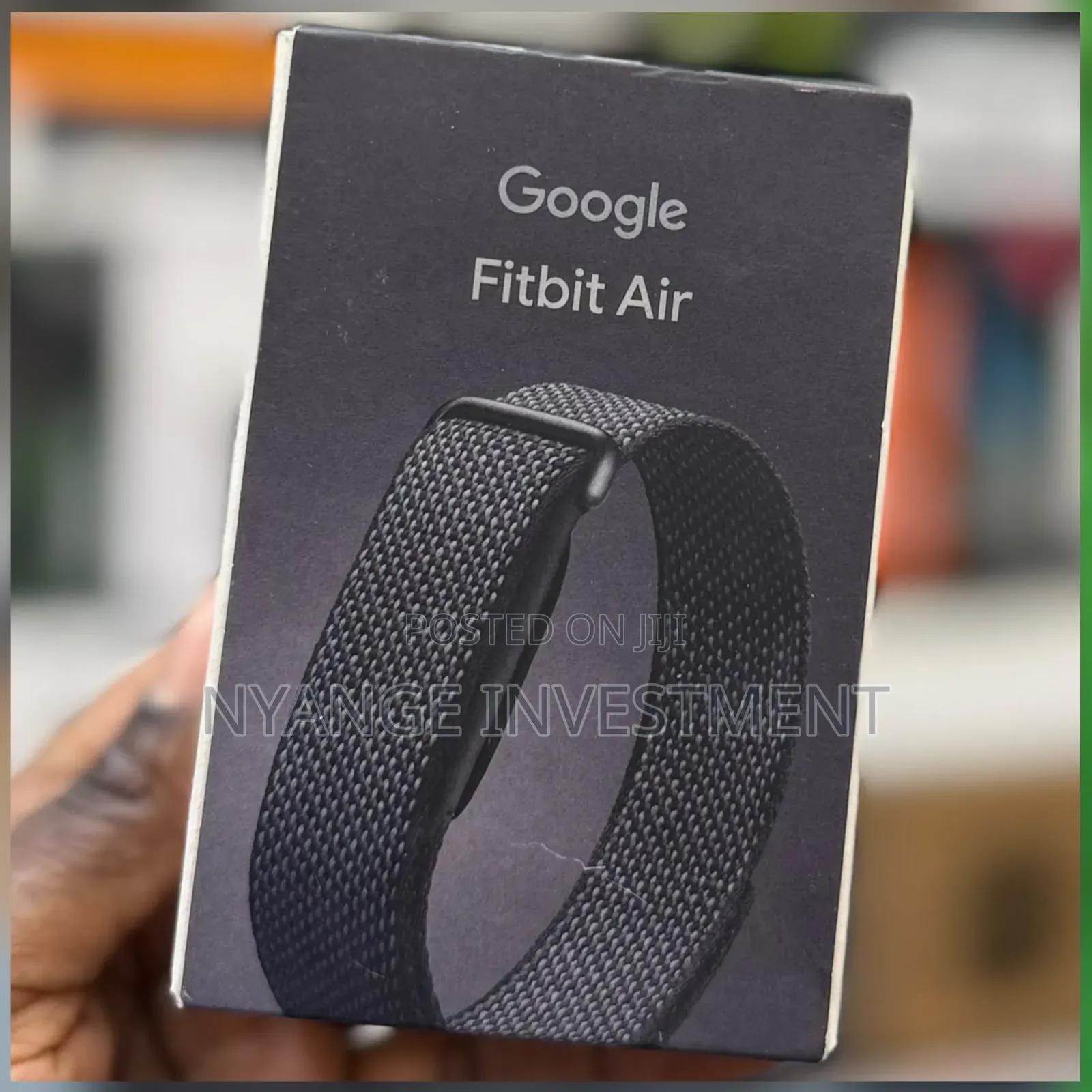 Google Fitbit Air, a Screenless Fitness Tracker