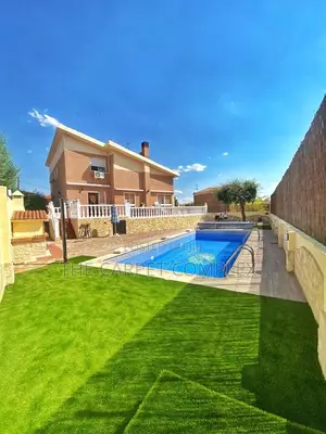 Grass Pool Courts Carpets Squaremeter