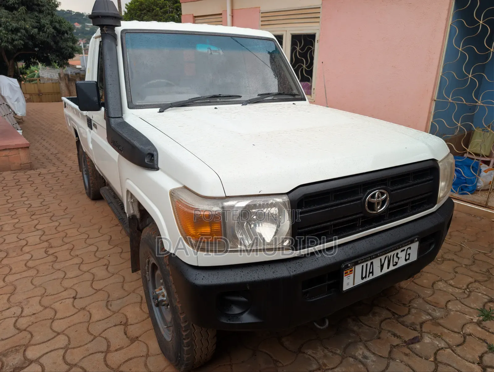 Toyota Land Cruiser 2012 White