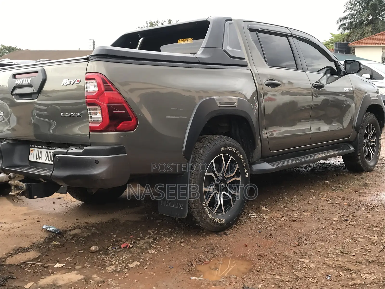 Toyota Hilux 2017 Green