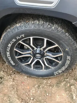 Toyota Hilux 2017 Green
