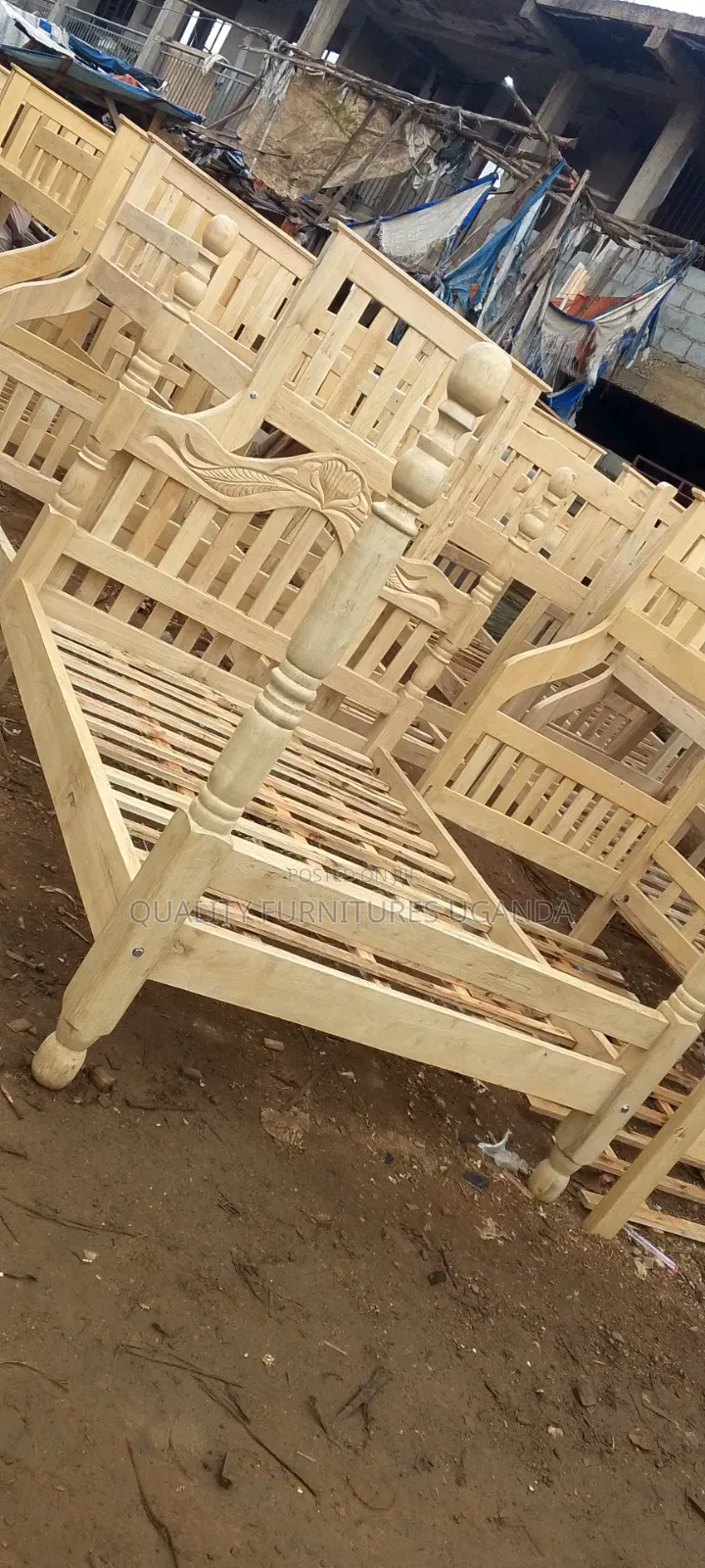 5x6 Varnished Bed