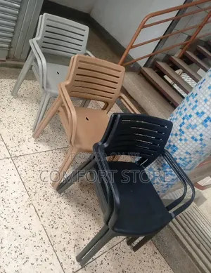 Durable and Strong Plastic Chairs for Restaurant Bar Hotel and Home