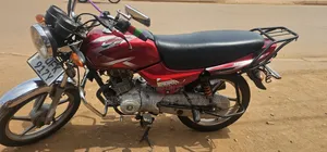 Bajaj CT 125X 2023 Red