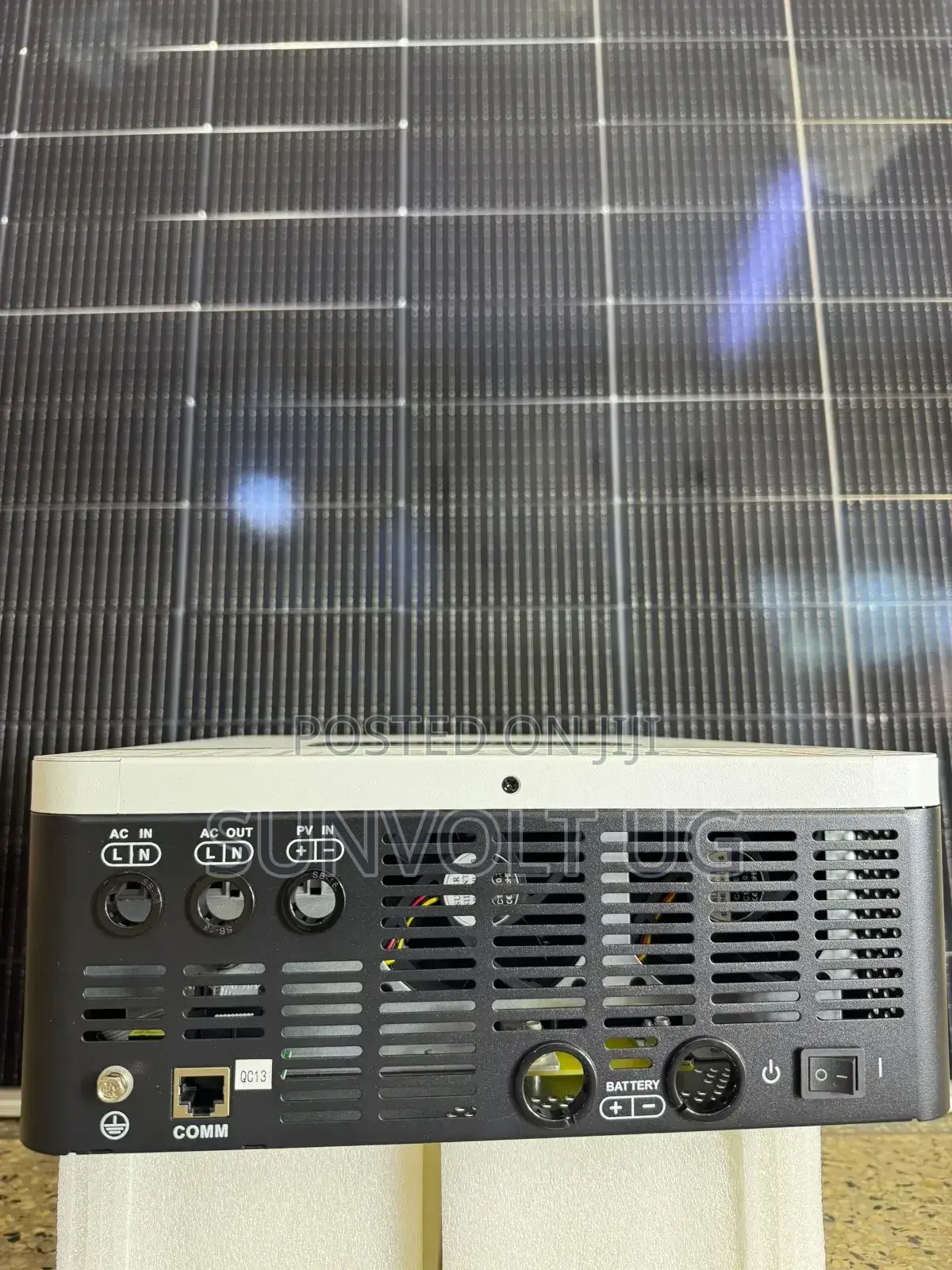 2000w 12v Hybrid Inverter.