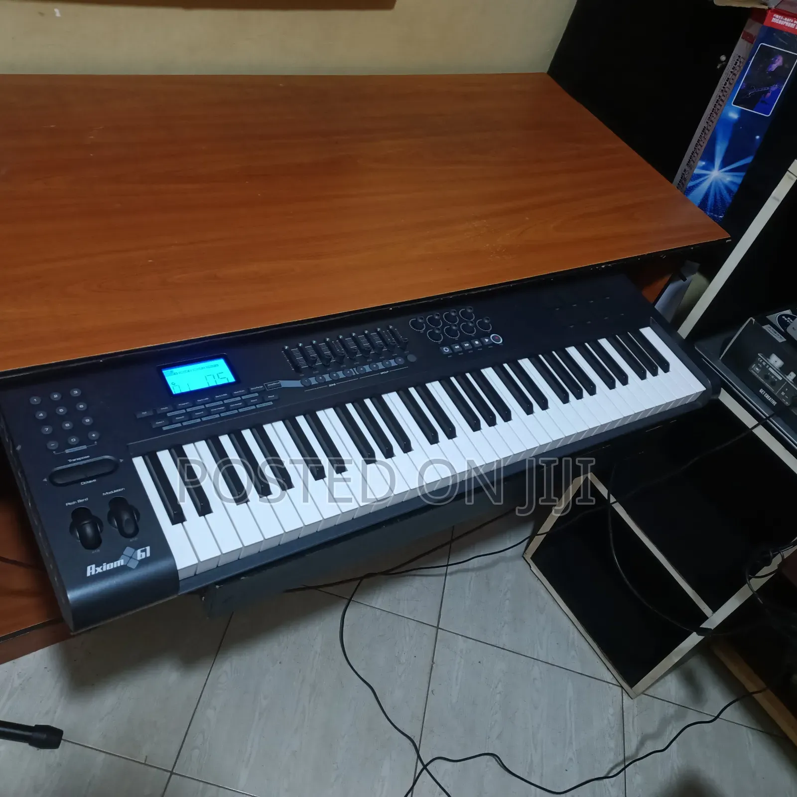 Axiom 61 Keys In Perfect Condition