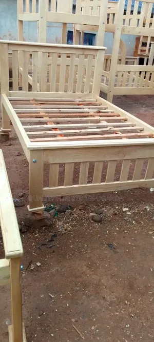 4x6 Legendary Spindle Bed