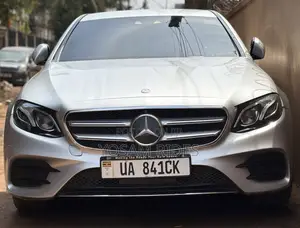 Mercedes-Benz E200 2016 Silver