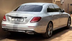 Mercedes-Benz E200 2016 Silver