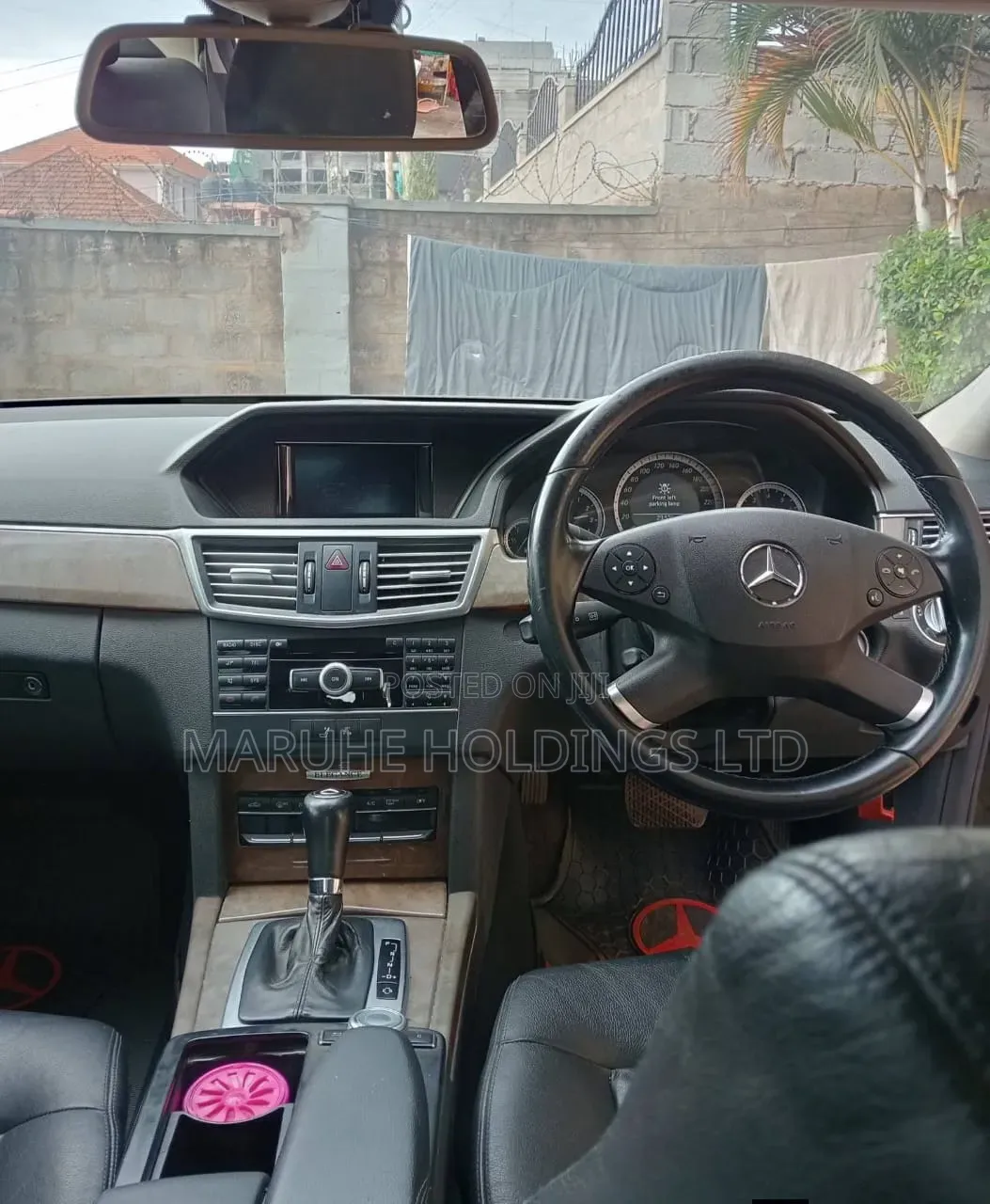 Mercedes-Benz 200E 2010 Black