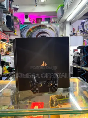 Ps4 Pro: 32 Games + 2 Pads-Selling Pro Machine, No Taxi Bargaining