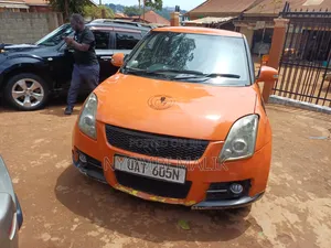 Suzuki Swift 2010 Orange